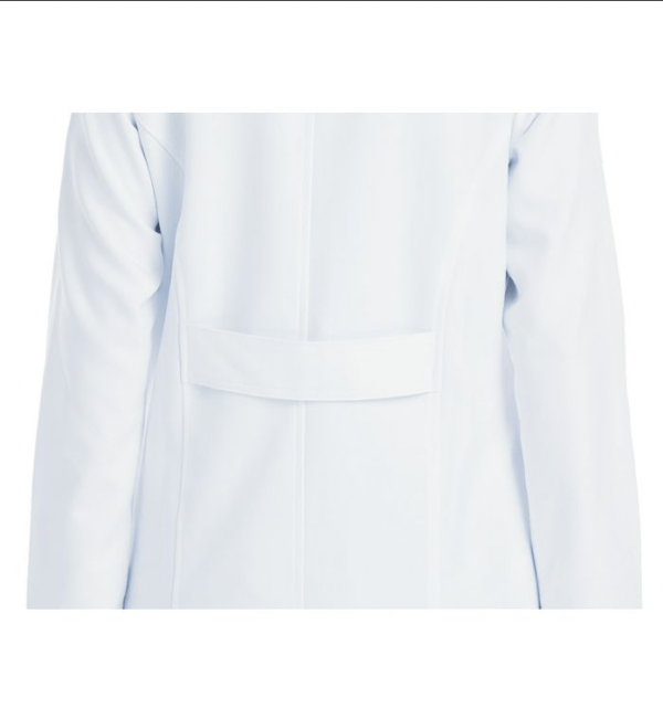 ⁦Maevn Momentum Women’s 36” Lab Coat⁩ - الصورة ⁦3⁩